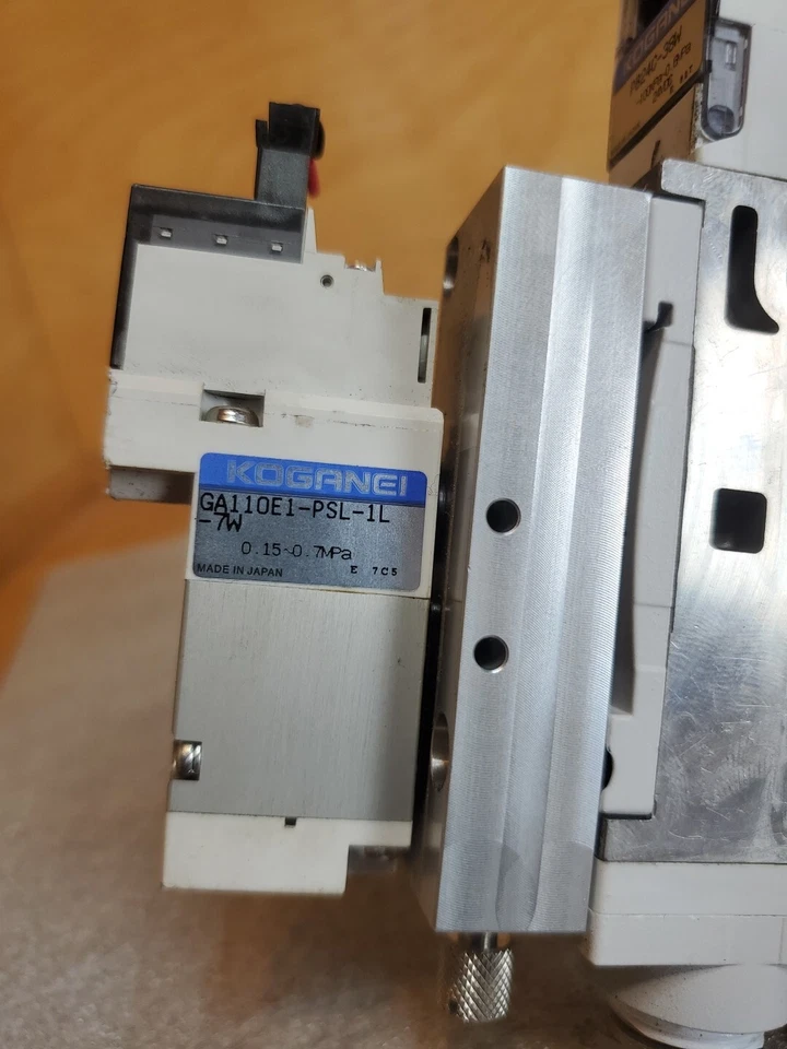 Electroválvula KOGANEI GA110E1-PSL-1L-7W PB24C-38W 24VDC BUEN ESTADO  Foto 2 de 4