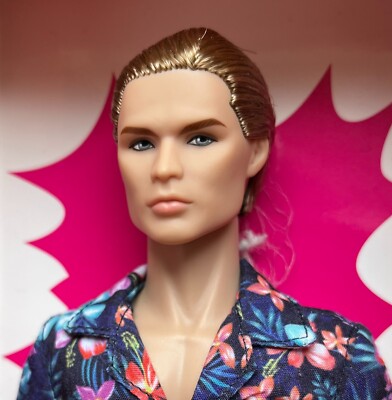 Integrity Toys Poppy Parker loves Mystery Date Beach Milo Montez