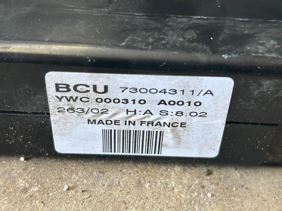 Land Rover Discovery 2003-2004 OEM Instrument Cluster BECM Engine Ecu Foto 4 de 4