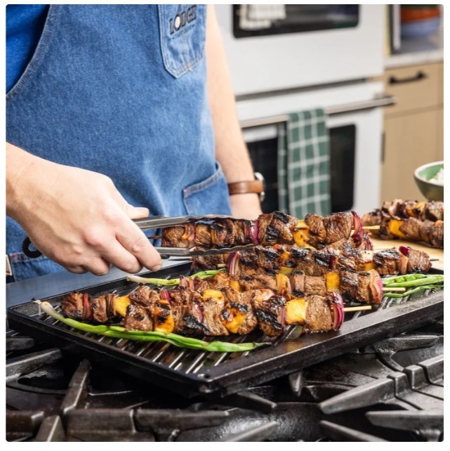 Lodge Cast Iron Reversible Barbeque Grill Griddle Double Sided