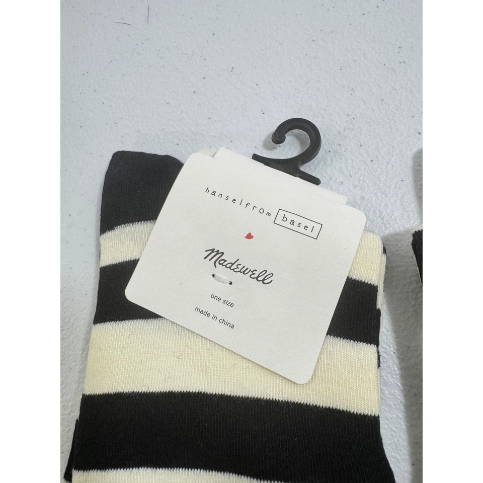 Conjunto de calcetines negros a rayas y Urban Outfitters Madewell Hansel From Basel Foto 4 de 4
