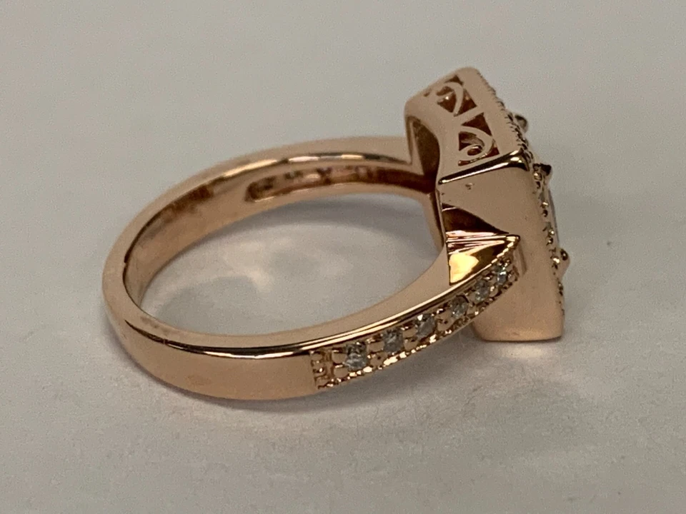 14K ROSE GOLD PRINCESS CUT DIAMOND ENGAGEMENT RING - Image 4 of 4
