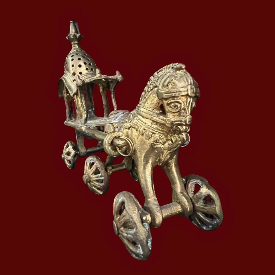 19 世纪黄铜印度寺庙战车马玩具 — 第 4/4 张图片