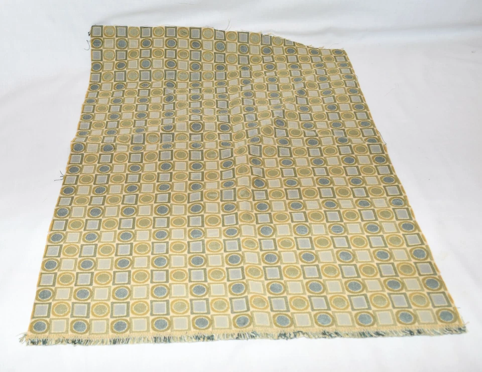 2 Pieces Vintage Green Squares Circles Fabric 24.5" and Black Crepe 1 Yard 17.5" - Image 2 of 4