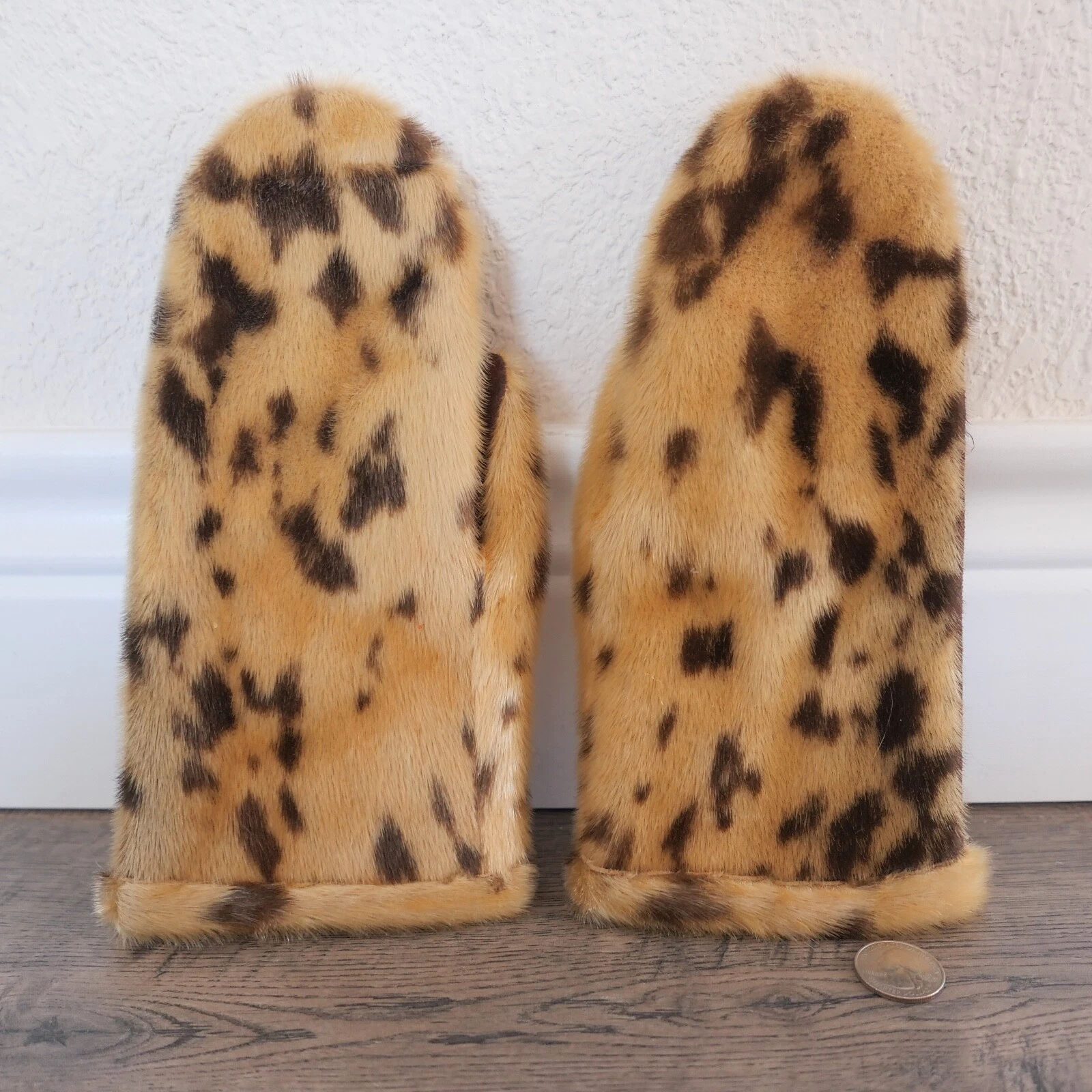 Vintage Inuit Alaskan Eskimo Fur Suede Leather Mittens Mens Ladies Unisex