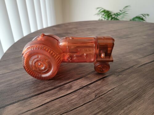 AVON Vintage THE HARVESTER WILD COUNTRY AFTERSHAVE TRACTOR- Empty - Picture 1 of 3