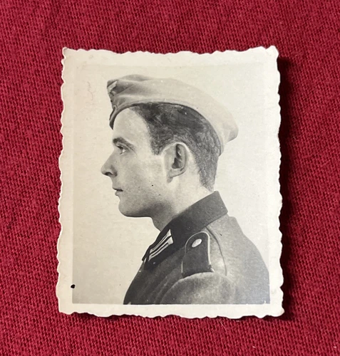 WW2 WWII Original German Military wartime photo Wehrmacht Soldier Portrait
