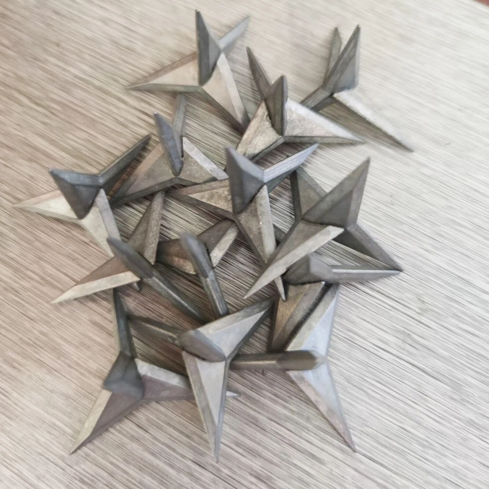 Dispositif Anti-Vol Avec Clou En Forme De Triangle Pour Perforer Les Pneus Des - Photo 2/4