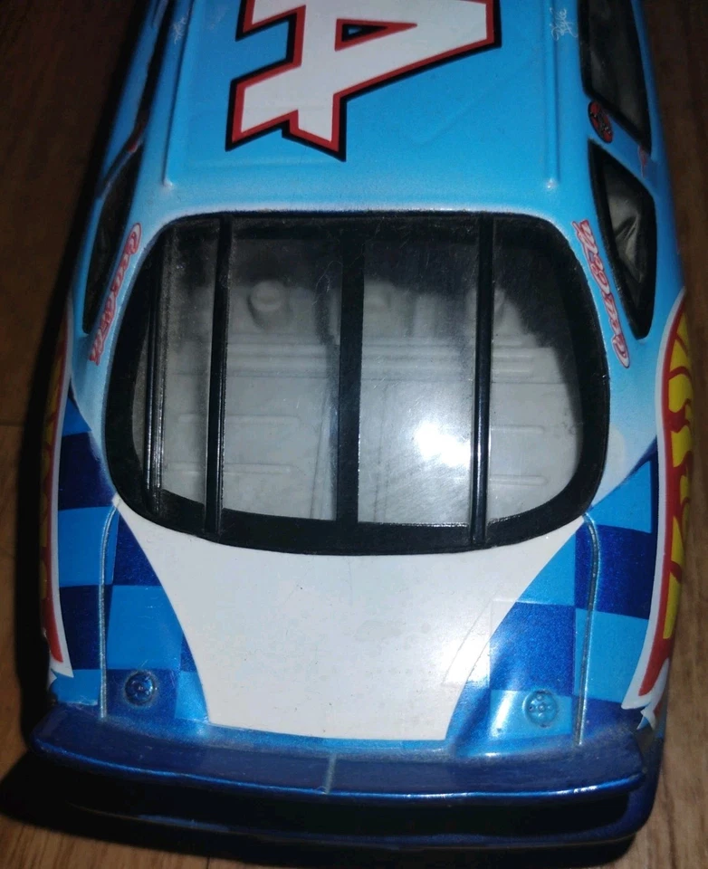 VTG Hot Wheels Racing Kyle Petty #44 Crew's Choice 1:24 Diecast - Image 4 of 4