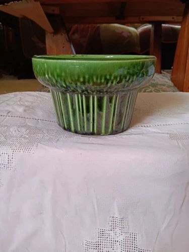 McCoy Pottery 571 Floraline Dark Green Planter MCM 6x3.5