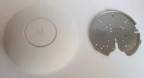 Ubiquiti UniFi AP UAP-AC-HD + Mounting Bracket 