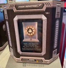 Disney Parks Marvel Avengers Iron Man Tony Stark Mark 1 Arc Reactor Light💥 New