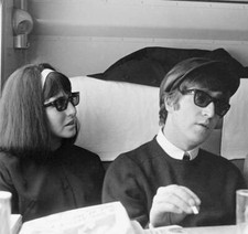John Lennon & Cynthia Lennon wearing a dark wig over blonde hair 1964 Old Photo