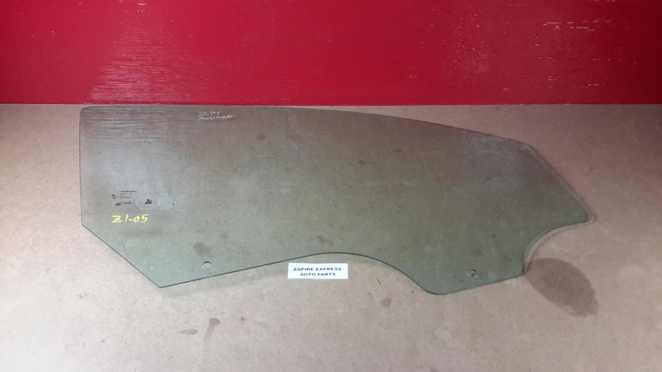 Dodge Caliber SRT4 Window Glass Front Right Passenger Door 2008-2009 OEM Foto 2 de 4