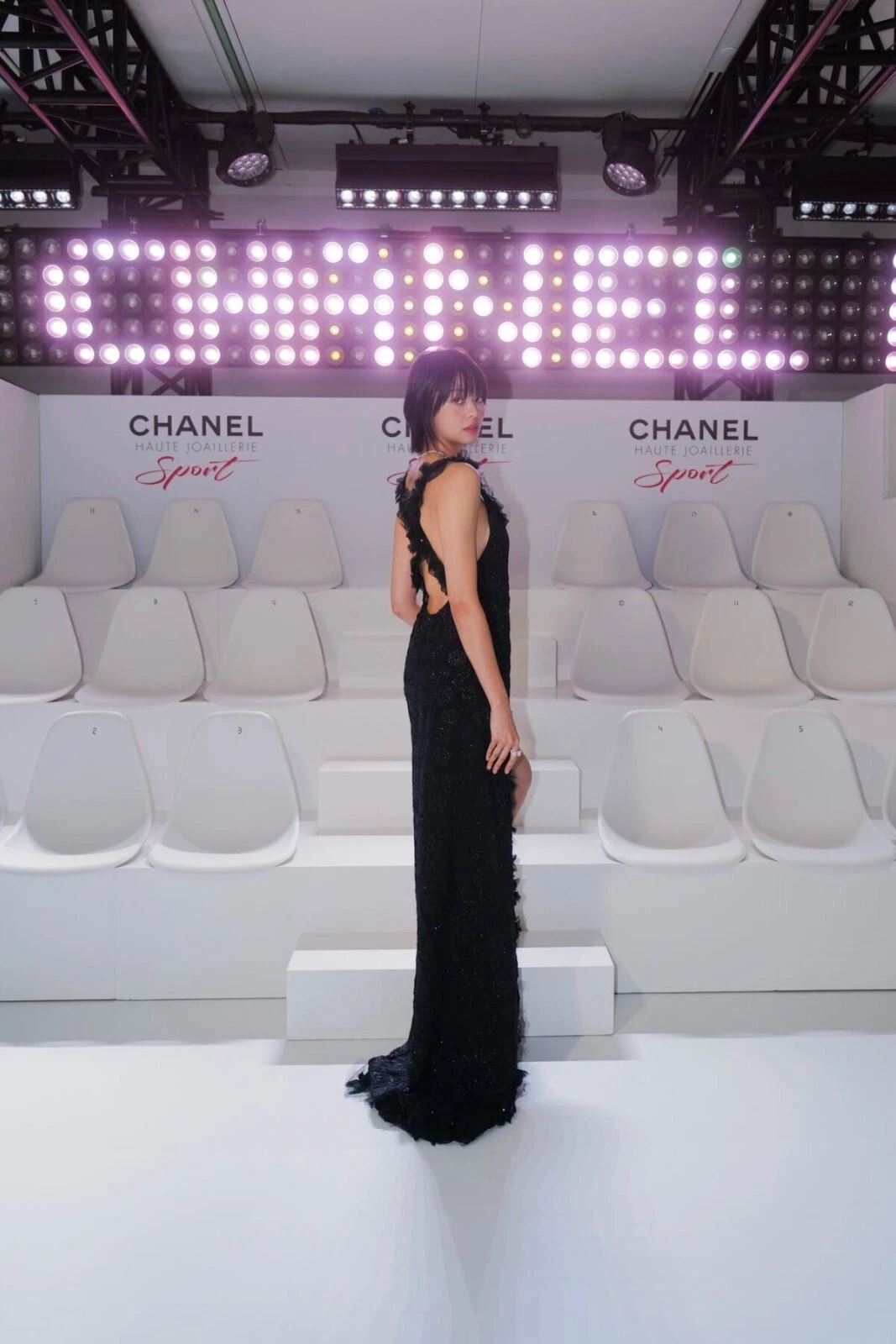 Felpa con cappuccio CHANEL 2024 Haute Joaillerie sport VIP logo ricamato