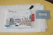 ALICE TAIT LONDON COIN  ZIPPERED POUCH TRAVEL PURSE  CUTE SOUVENIR