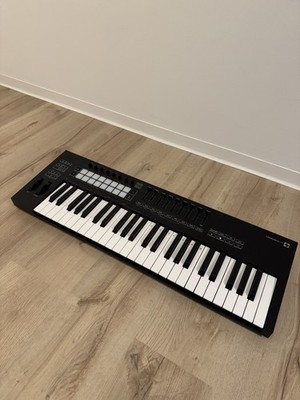 Novation Launchkey 49 MK3 - Midi - Keyboard - Controller, Neuwertig