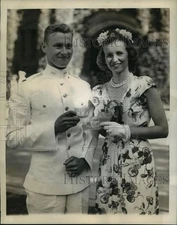 1944 Press Photo Elizabeth Bradley & West Point Cadet Henry S Beukema to Wed