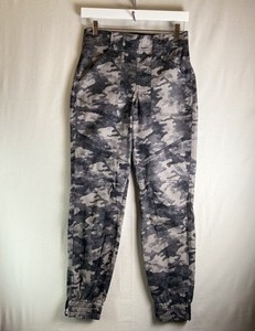 SPANX Pants M Stretch Twill Cargo Jogger Gray Camo Elastic Zip Ankle Athleisure