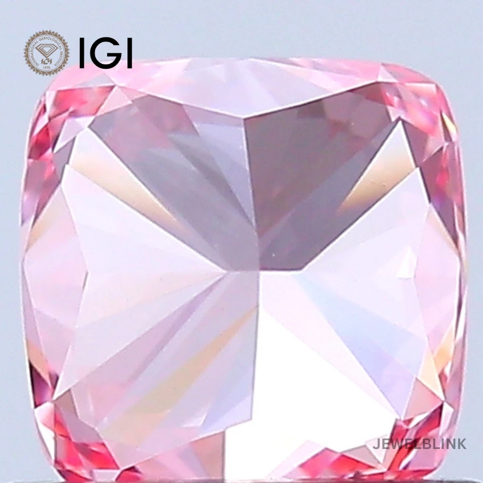IGI Certified 0.93 Carat Fancy Vivid Pink VVS2 Cushion Cut CVD Lab Grown Diamond - Image 3 of 4