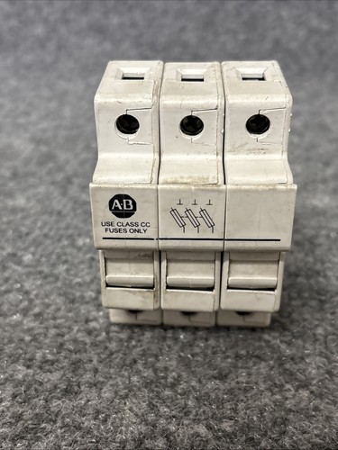 3 Stück - Allen-Bradley 1492-FB3C30 Ser A Sicherungshalter 3-polig 30A 600V gebraucht - Bild 13 von 18