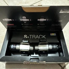 Look S-Track Race pedals. Carbón