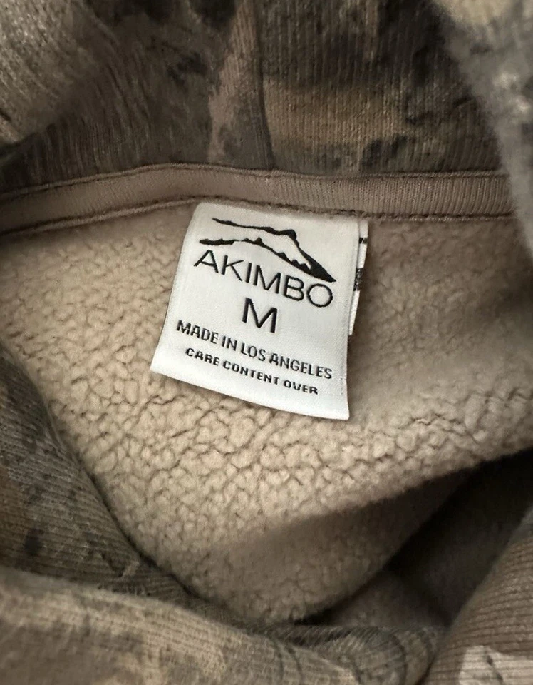 Sudadera con Capucha Akimbo Realtree Camuflada Talla:M Estado:9.2/10 se ajusta a cuadrada y recortada Foto 4 de 4