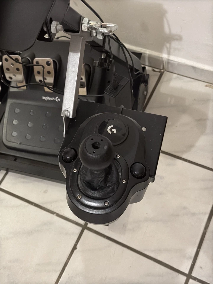 Logitech G29 Driving Force Rennlenkrad - Schwarz - Bild 2 von 4