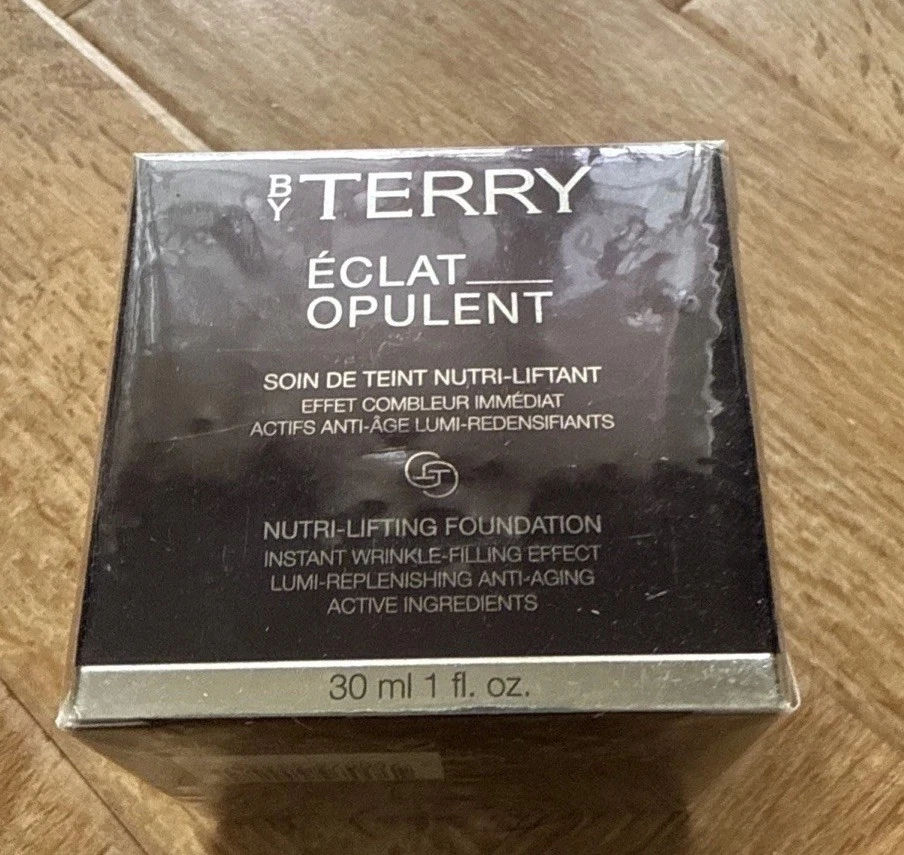BY TERRY Eclat Opulent Lifting Foundation. Brand New. 100-Warm Radiance RRP £110 - Image 2 of 4