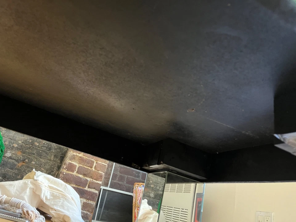 Mesa de coquetel espelhada Art Deco meados do século (quebrada) - Imagem 4 de 4