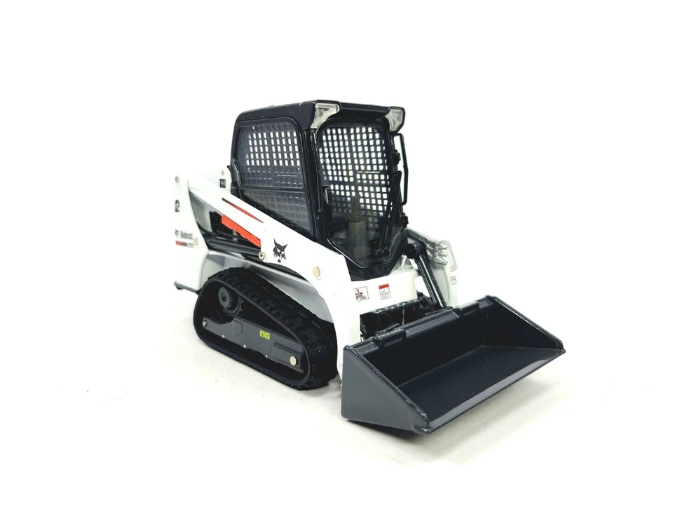 Bobcat T450 Compact Track Loader Universal Hobbies 1:25 Scale #UH8111 - No Box - Image 4 of 4