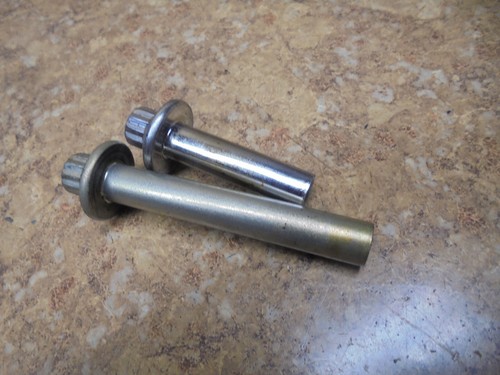 2011 Harley Davidson HD FXDWG Wide Glide Engine Cylinder Head Bolts Nuts Motor