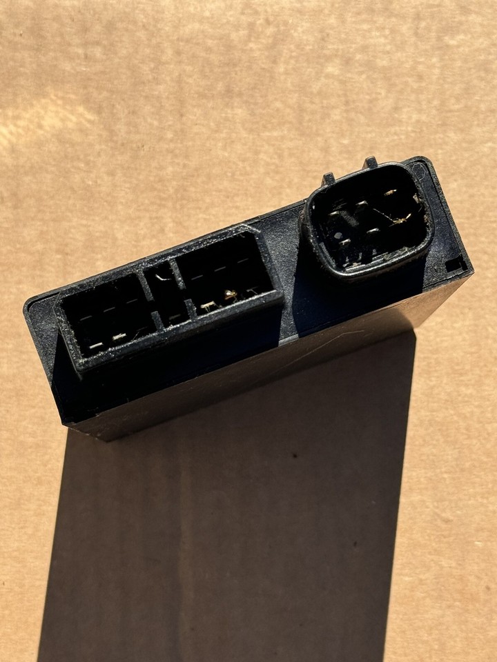 John Deere 445 Garden Tractor Fuel Injection Control Module AM121682