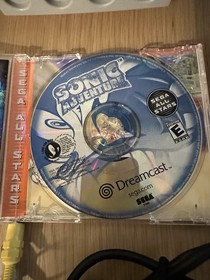 SEGA Dreamcast Console - White With Controllers Games And A Memory Card