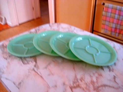 Rare Fire King Jadite 5 Section Wagon Wheel Divided Plates Set of 4 Plates