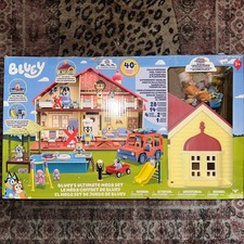 Bluey's Ultimate 40 Piece Mega Play Set
