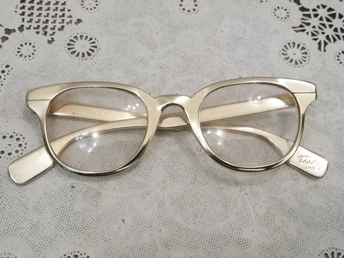 VTG. Cat Eye TURA INC. Eyeglasses Aluminum " ROSE-GOLD?" FRAMES ONLY ( U.S.A.)
