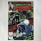 AMAZING SPIDER-MAN #226 - BLACK CAT RETURNS! MARVEL COMICS, PETER PARKER! NM!!