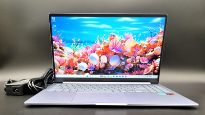Samsung Galaxy Book4 Edge 15.6'' Snapdragon X 16GB RAM 512GB SSD Sapphire Blue