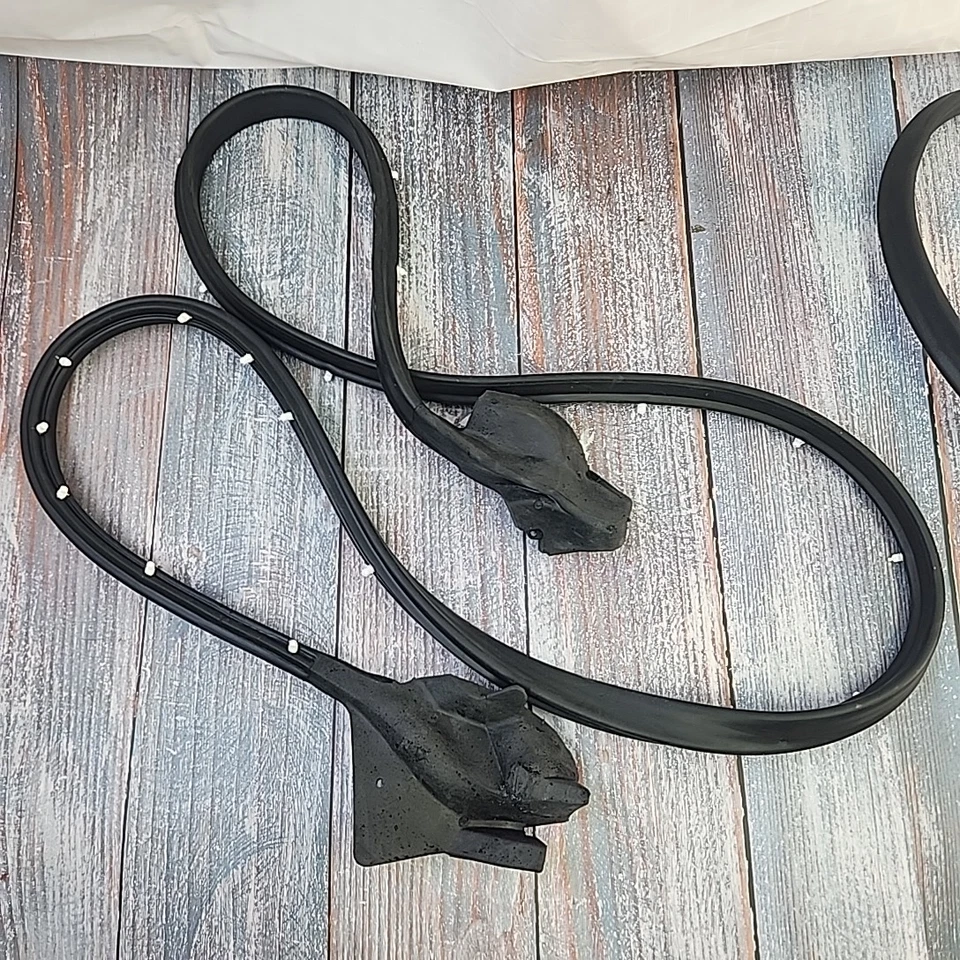 KG3030 se adapta a Chevrolet Camaro Pontiac Firebird 1970-1981 puerta derecha tira meteorológica Foto 3 de 4