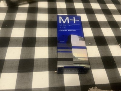 Escentric Molecules Molecule 01 + Iris EDT Mini Spray Vial 2ml