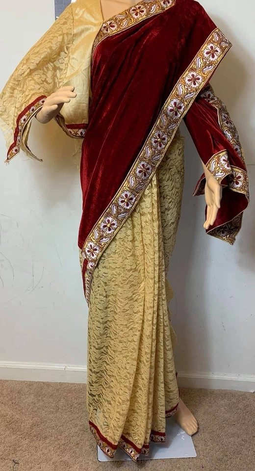 Sari de fiesta de terciopelo y encaje en color beige y rojo para mujer Foto 2 de 4
