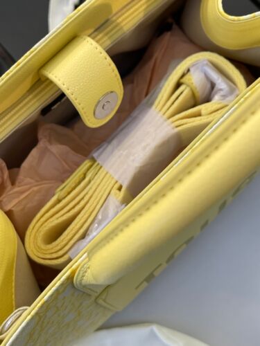 ¡NUEVO CON ETIQUETAS! Bolso de compras TOUS amarillo mediano Kaos Mini Evolution Amaya - Imagen 3 de 7