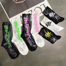 2 Pairs Crew Socks Unisex Painted Graffiti Comfort Causal Street Dirty Socks
