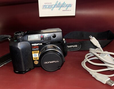 Olympus CAMEDIA C-4040 4.1MP Digital Camera - Black w/ Charger - Tested **READ**