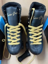 New Sure Grip Fame Black & Gold roller skates mens size 7 fits women's 8-8.5