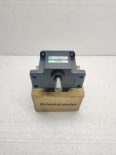 ORIENTAL MOTOR 5GU18K GEAR HEAD ( NEW OPEN BOX )