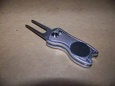Switchblade Golf Divot Tool with Ball Marker  SILVER  New in Box   FREE SHIPPING