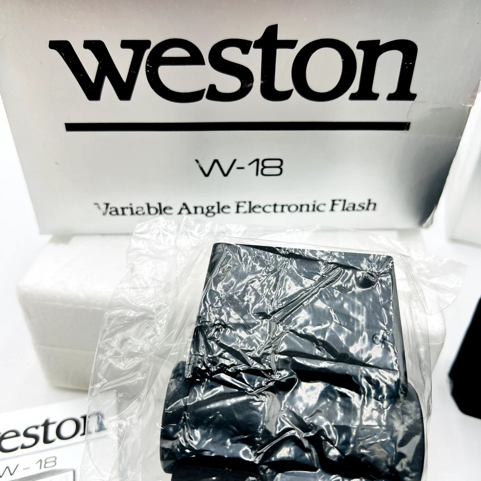 Cámara fotográfica Westin WX-7 35 mm vintage de 1980 con lente de 50 mm con estuche y flash W-18 Foto 3 de 4