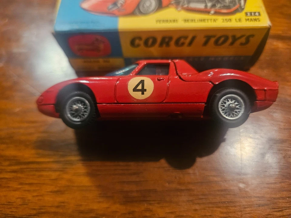 RARO 1960 CORGI TOYS FERRARI BERLINETTA SIN USAR, EN CAJA Foto 2 de 4